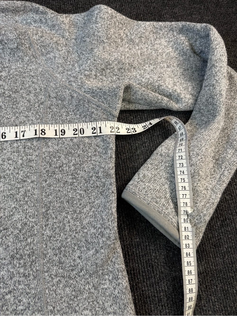 Patagonia Light Gray Women’s Half-Zip Fleece Pullover - Picture 7 of 8